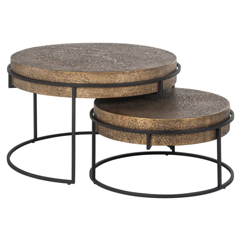 Moderne bijzettafels met natuursteen en zwart metalen frame, stijlvolle woonaccessoires.