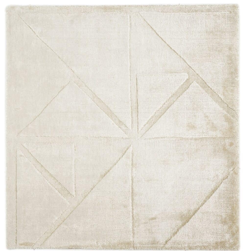Geometrisch beige vloerkleed voor modern interieur, perfect voor stijlvolle woonruimtes.