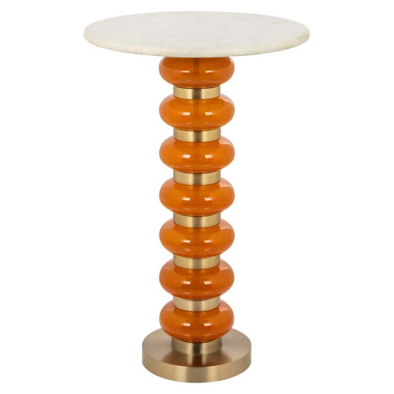 Bijzettafel met keramische oranje en gouden metalen details, modern design.