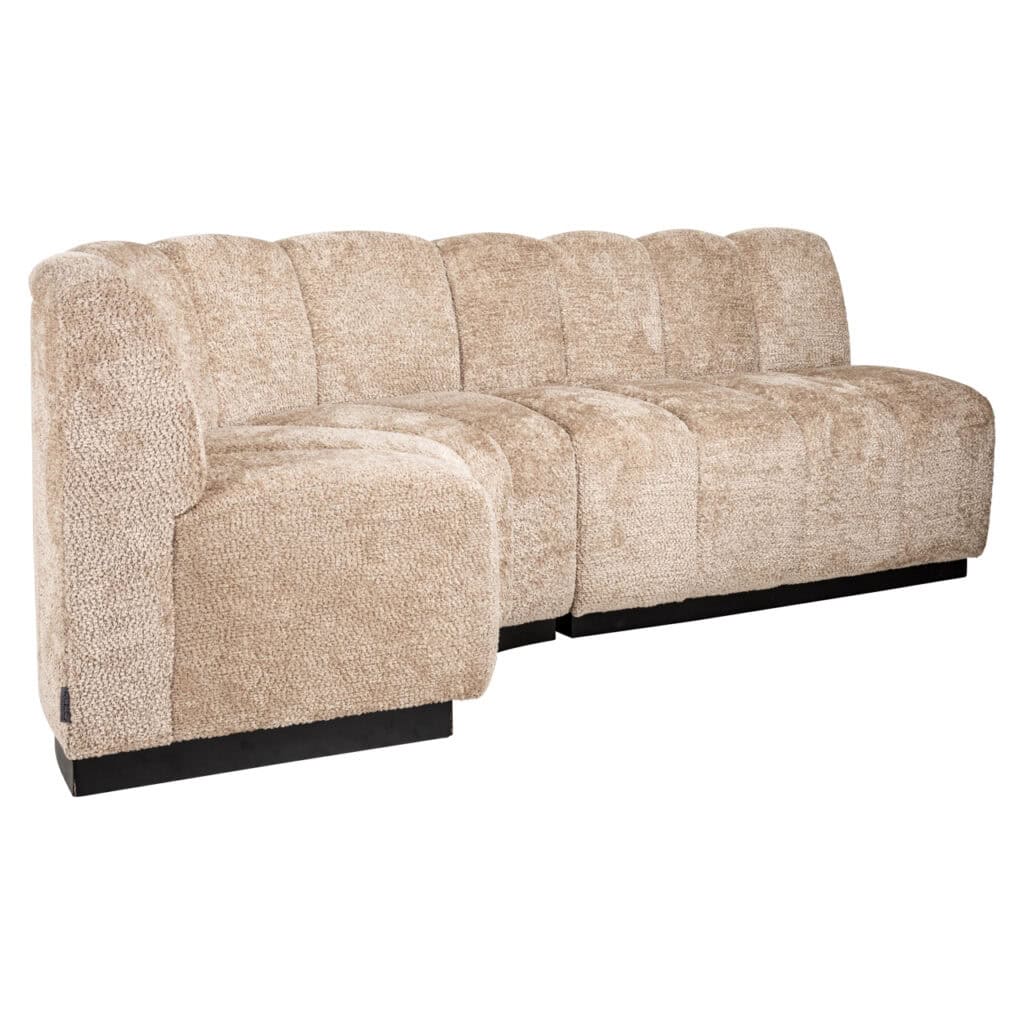 Luxe beige stoffen bank, perfect voor modern interieur, comfortabel en stijlvol.