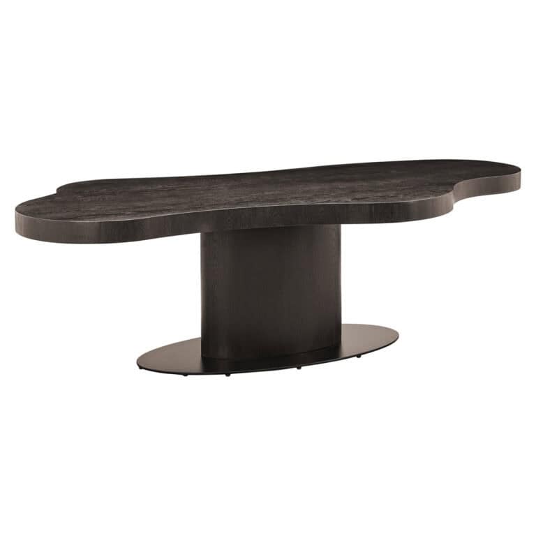 Moderne houten eettafel met uniek gevormd blad en stevige basis, perfect voor stijlvolle eetkamers.