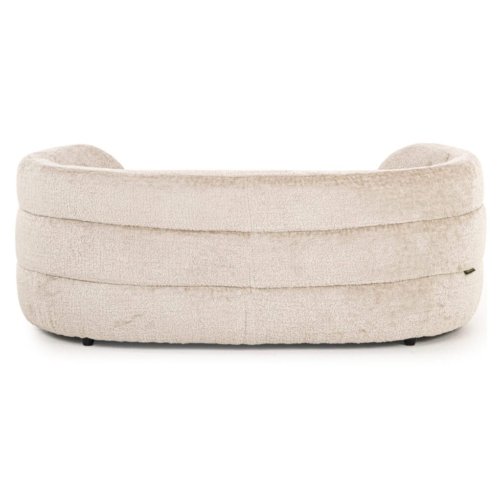 Luxe beige bank met zachte bekleding, perfect voor modern interieur.