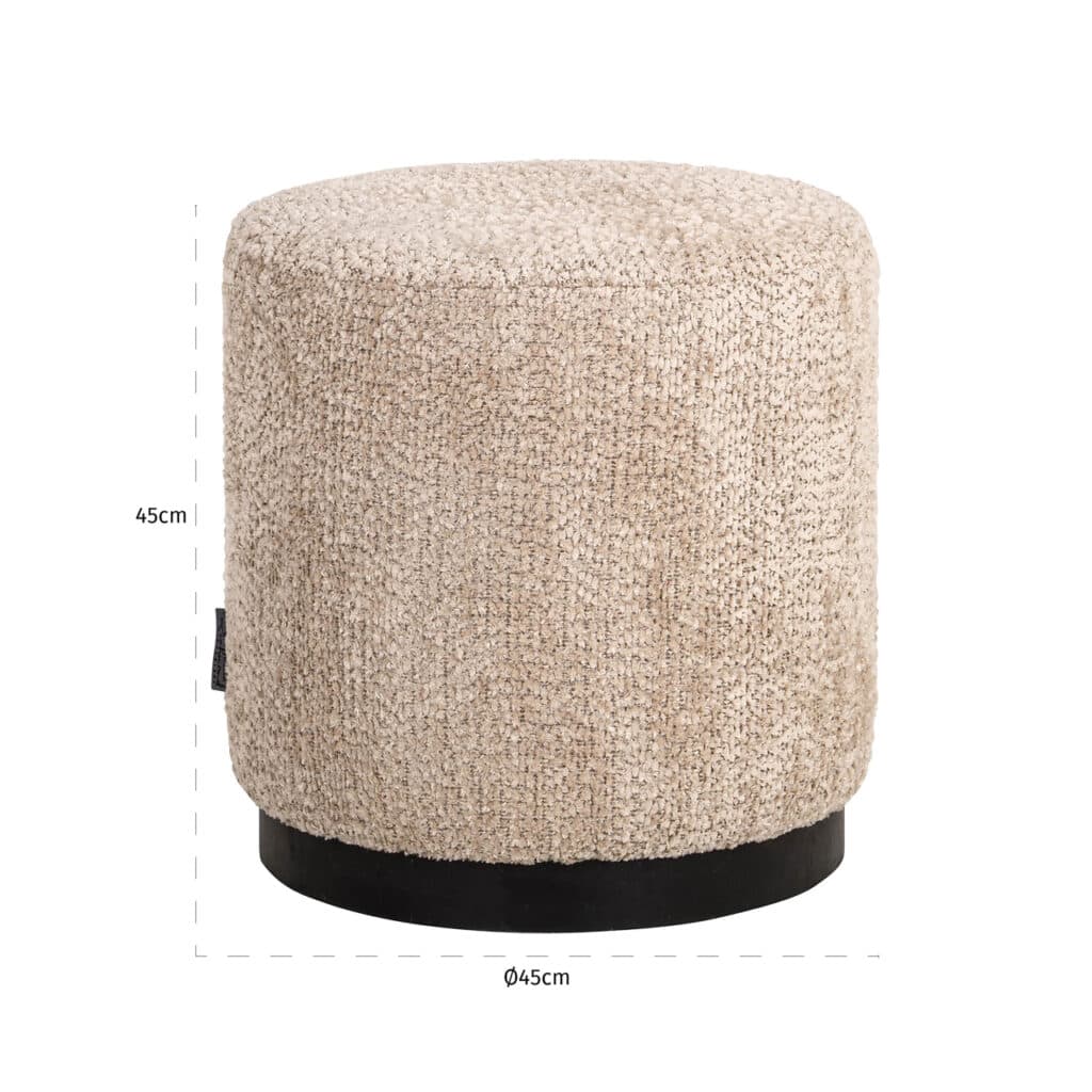 Poef met gebreide bekleding en zwarte onderkant, ideaal voor modern interieur.