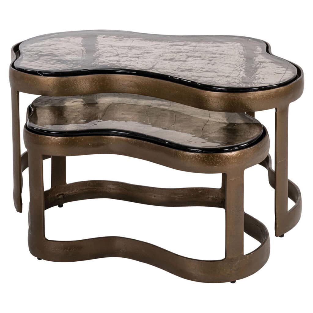 Luxe bijzettafels met marmeren bladen en gouden metalen frame, perfect voor modern interieur.