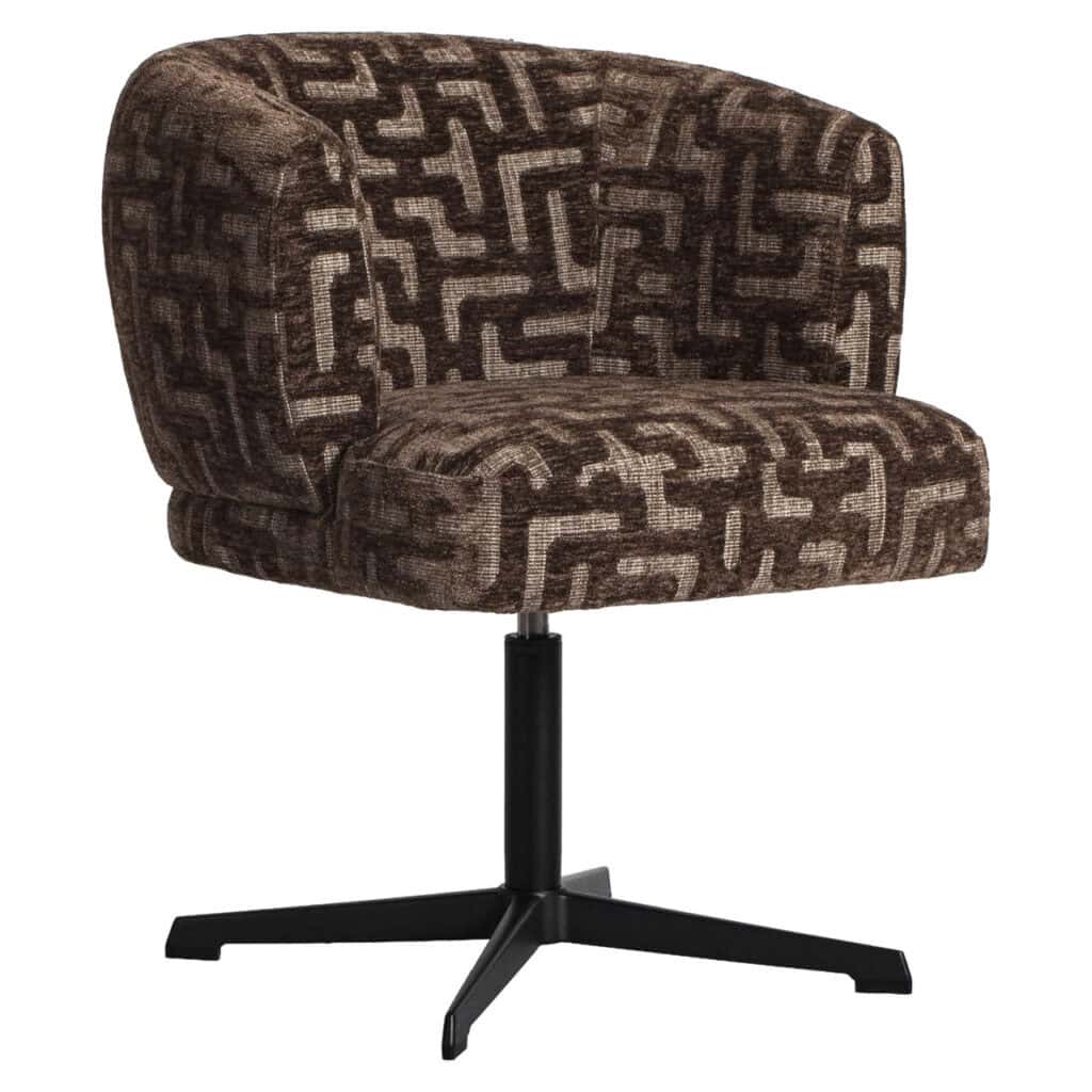 Moderne stoel met geometrisch patroon in bruin en beige, comfortabele en stijlvolle zitoptie.
