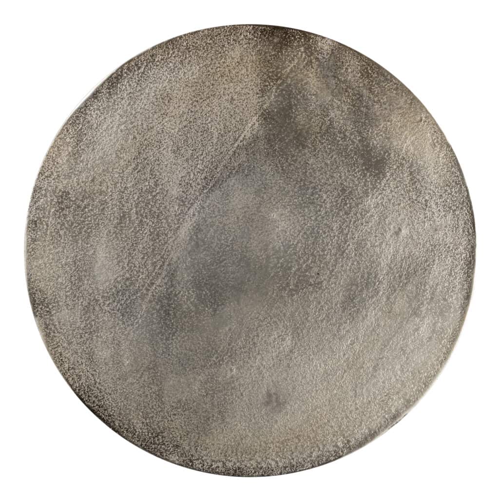 Ronde salontafel met champagne gouden metallic afwerking.