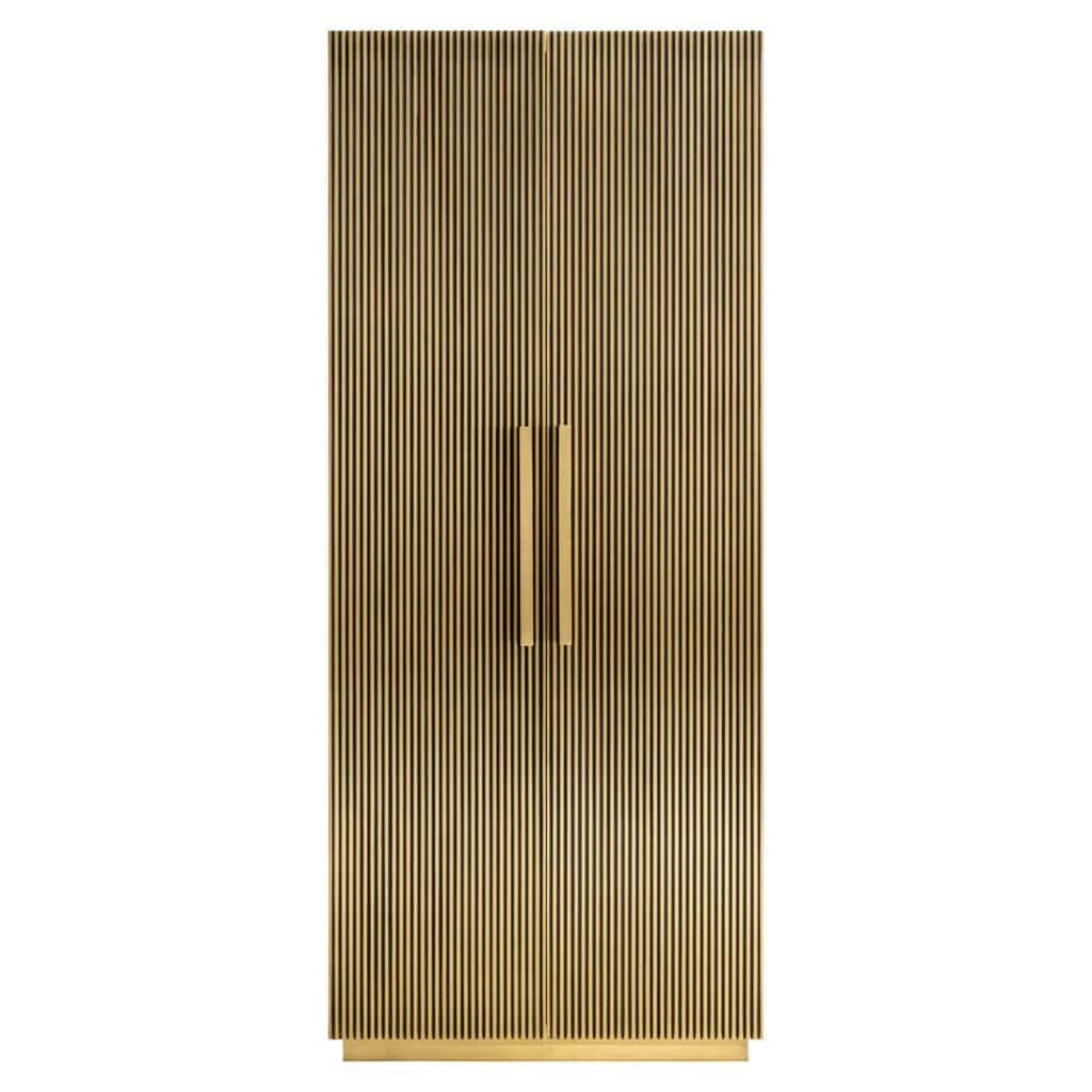 Gouden opbergkast met verticale lijnen en handgrepen.
