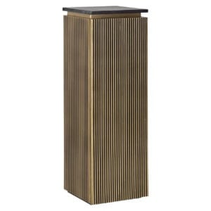 Moderne houten kast met verticale lamellen voor stijlvolle interieurdecoratie.