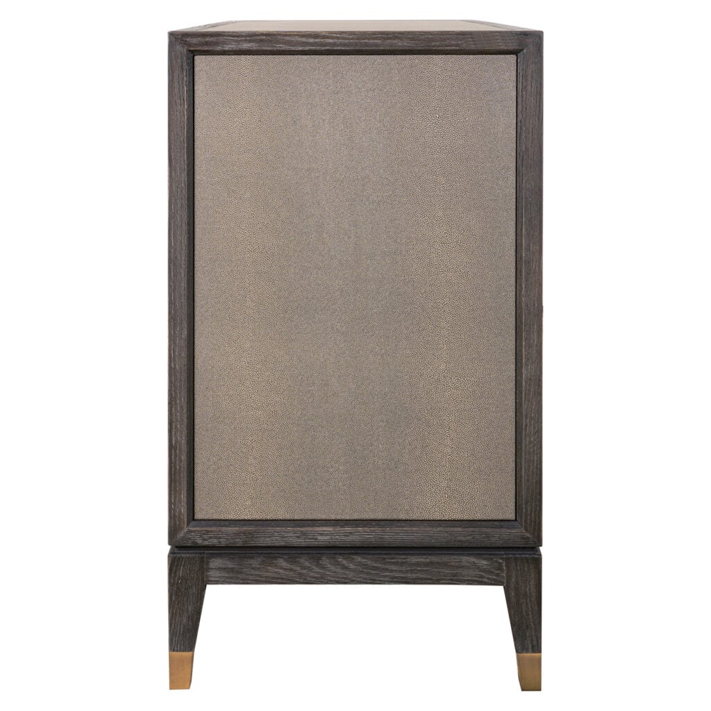 Elegant dressoir Bloomville met brass shagreen accenten voor luxe interieur.
