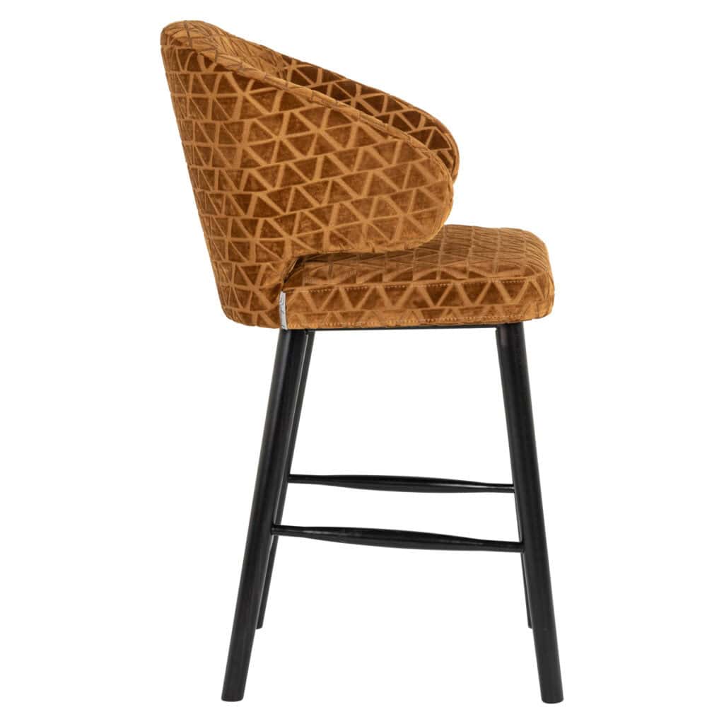Moderne Indigo Old Gold Triangle stoel met zwart onderstel.