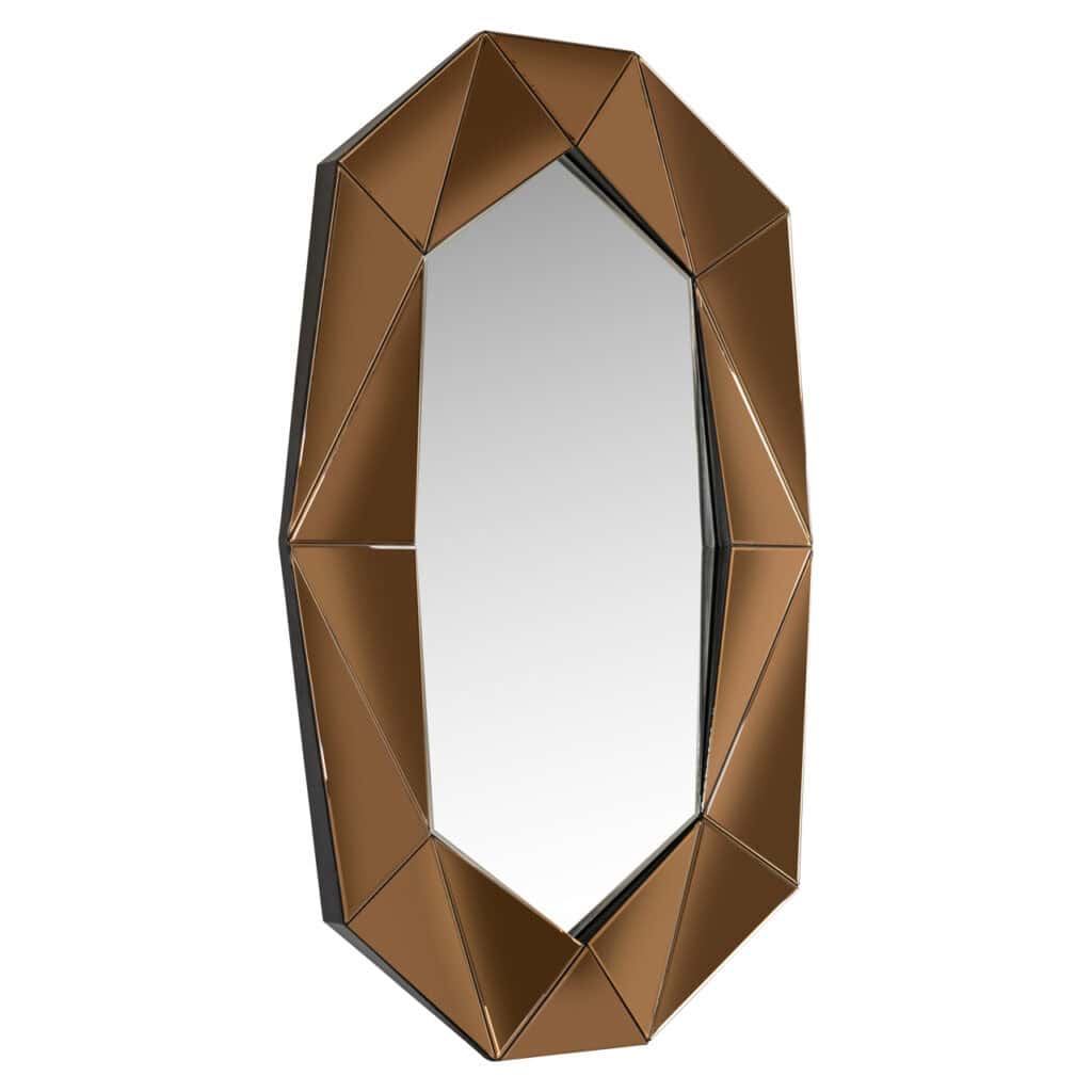 Bronzen spiegel met geometrisch frame voor modern interieur.
