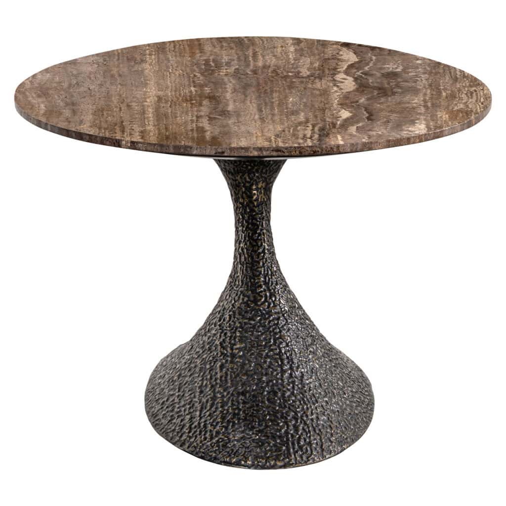 Table à dîner ovale 235, couleur frêne brun, au design unique et à la finition naturelle.