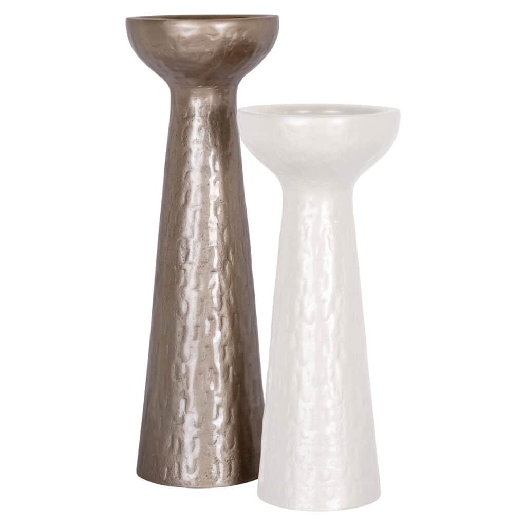 Grote beige kandelaar Juana voor interieurdecoratie.