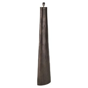 Moderne houten vloerlamp met strakke lijnen en natuurlijke afwerking.