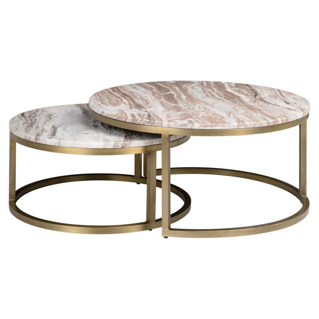 Luxe salontafels met marmeren bladen en goudkleurig frame voor modern interieur.