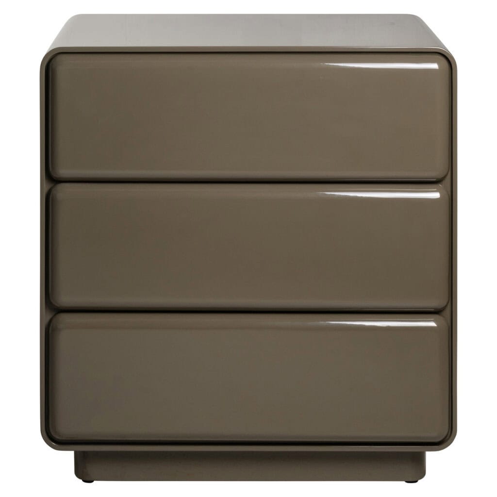 Chevet Taupe Chevet trois tiroirs, moderne et élégante, idéale pour le rangement dans la chambre à coucher.