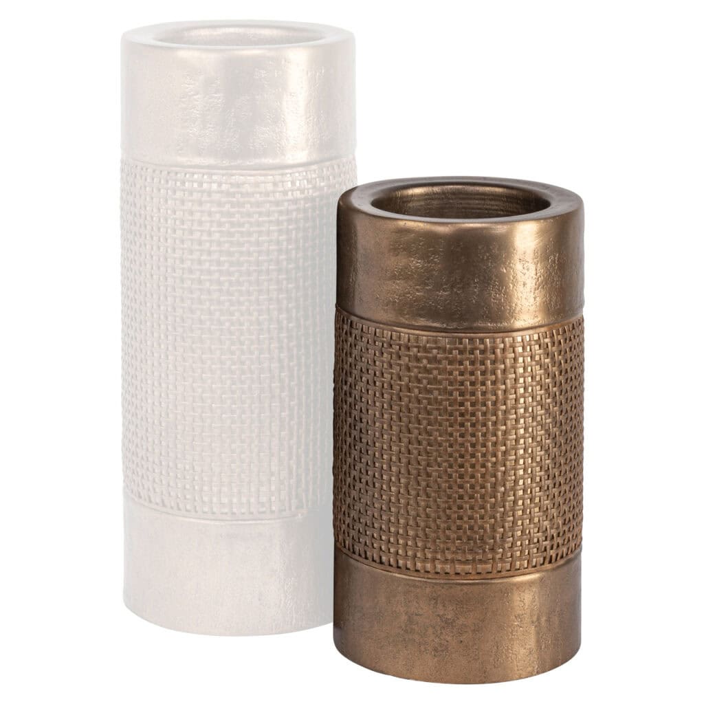 Vases décoratifs en céramique, blancs et bronze, au design moderne pour la décoration d'intérieur.