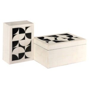 Zwart-witte opbergkasten met geometrisch patroon, modern interieuraccessoire.