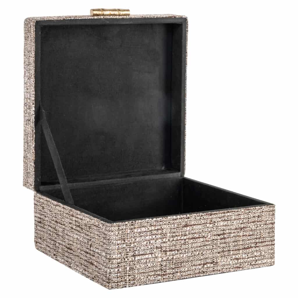 Boîte à bijoux de luxe avec des paillettes et une finition en tissu, idéale pour ranger vos bijoux avec élégance.