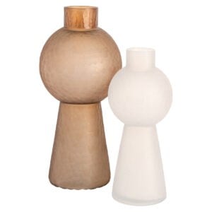 Keramische vazen set in neutrale tinten voor modern interieur.