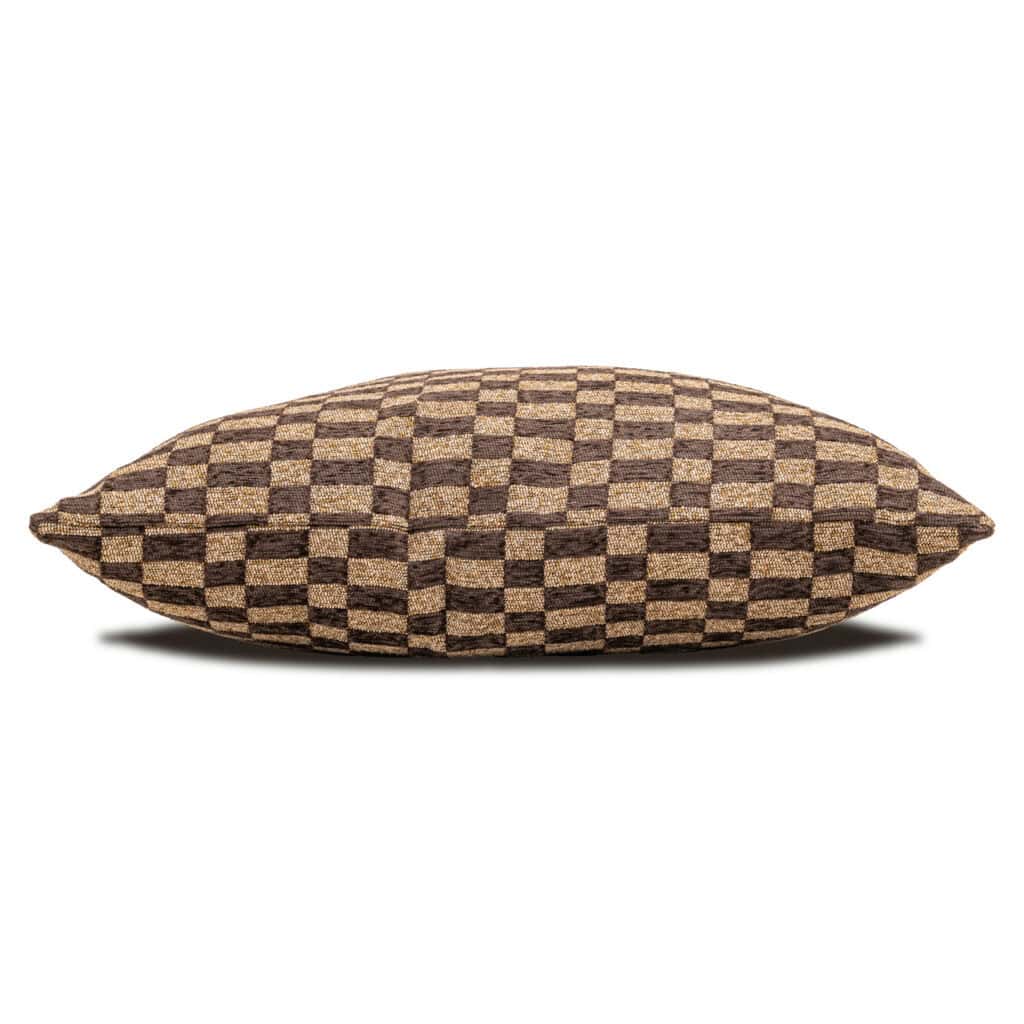 Coussin décoratif Coussin motifs géométriques marron et beige, idéal pour un intérieur moderne.