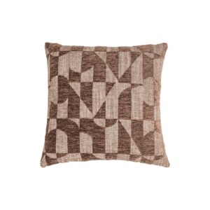 Decoratief kussen met geometrisch patroon in aardetinten voor interieur.