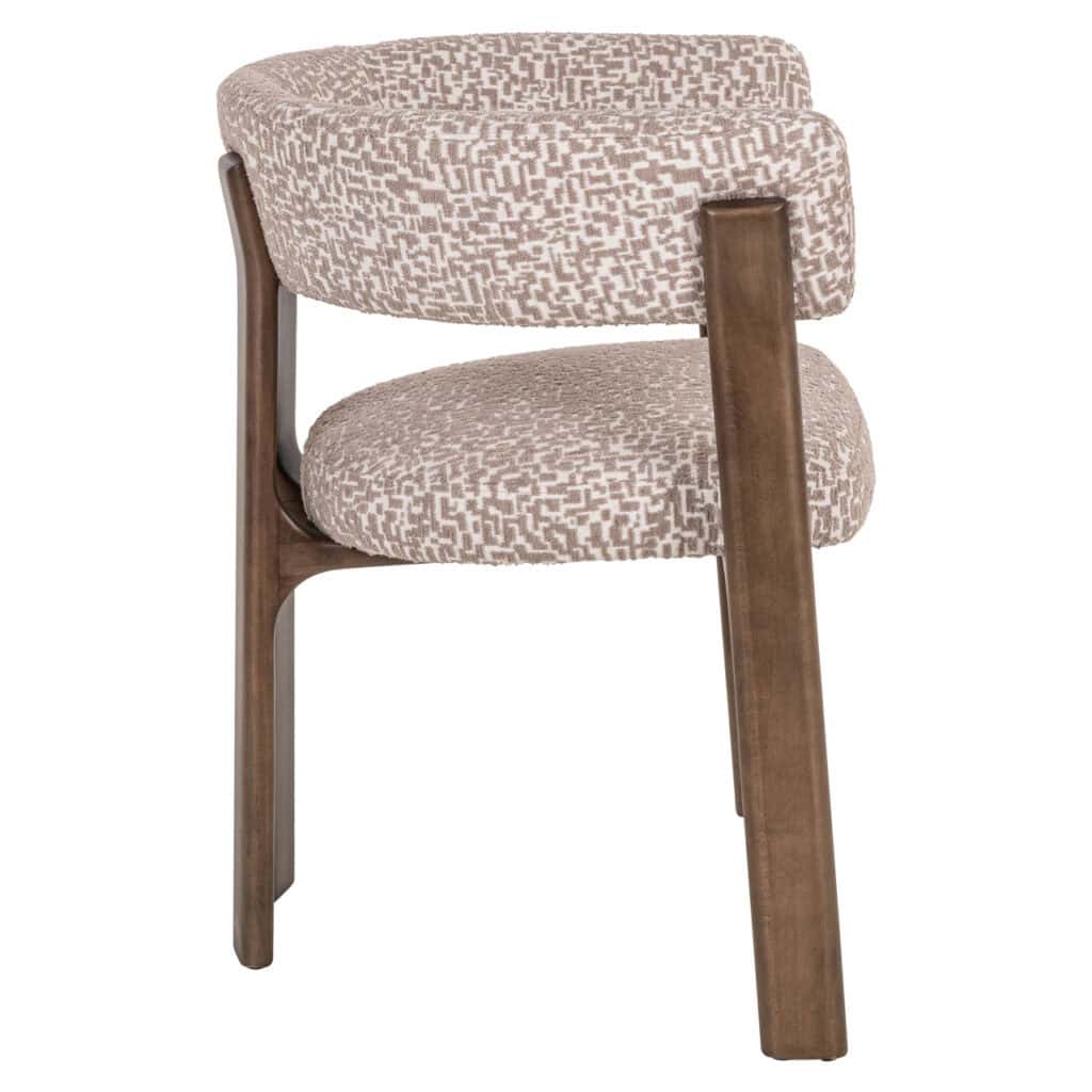 Contigo eetkamerstoel met houten frame en geometrisch bekleding.