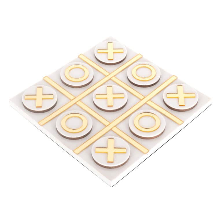 Decoratief spel Maylie wit met kruis en cirkel patronen.