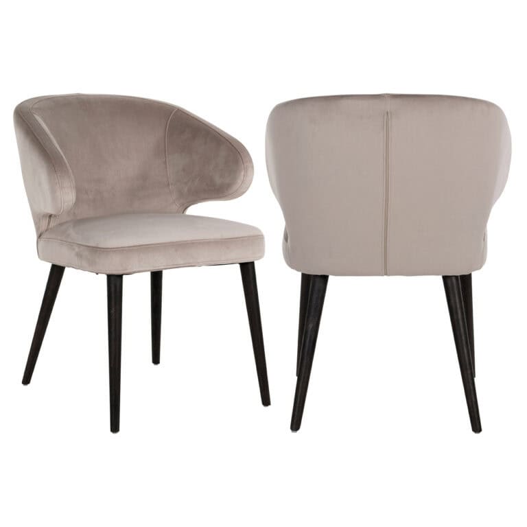 Eetkamerstoel Indigo met beige bekleding en zwarte poten.