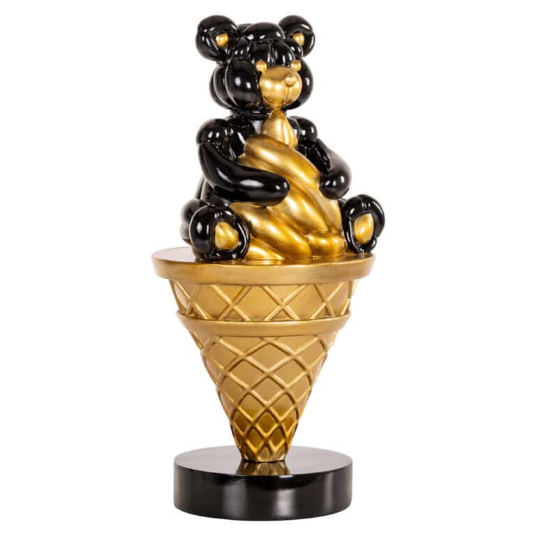 Decoratief teddybeerbeeld in zwart en goud op ijshoorntje.