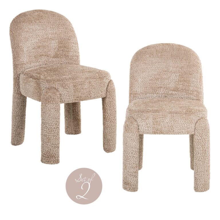 Set van 2 beige eetkamerstoelen Brandi met zachte bekleding.