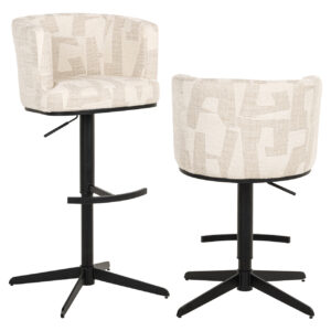 Moderne beige gestoffeerde barstoelen met draaifunctie en zwart onderstel.