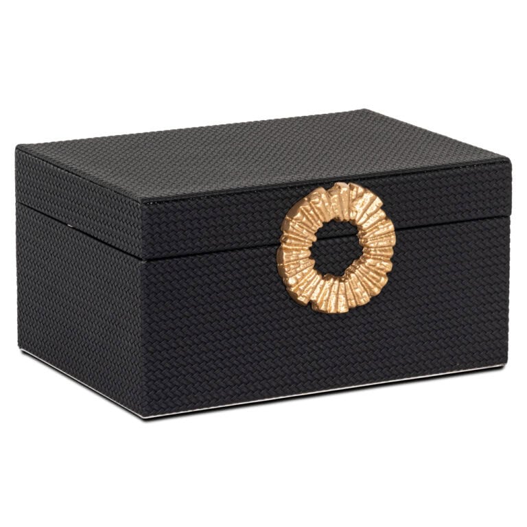 Luxe zwarte opbergdoos met gouden decoratie voor elegant interieur.