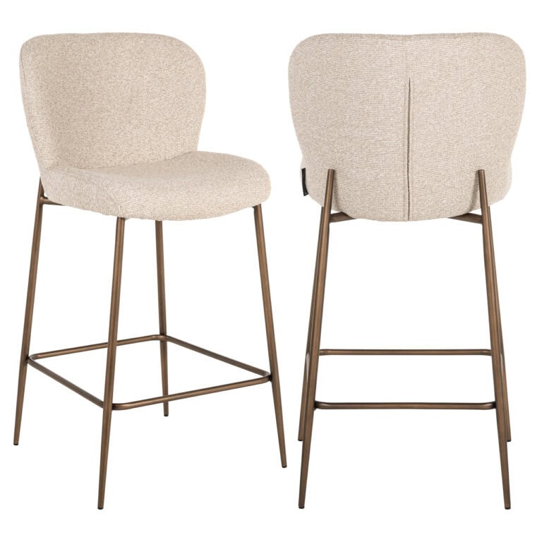 Moderne barkrukken met beige bekleding en metalen poten voor een eigentijdse keuken.