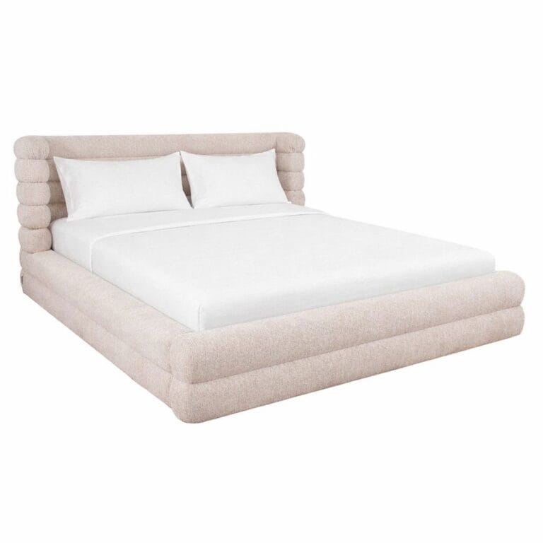Luxusbett „Obidis“ mit natürlicher Oberfläche und Stauraum.