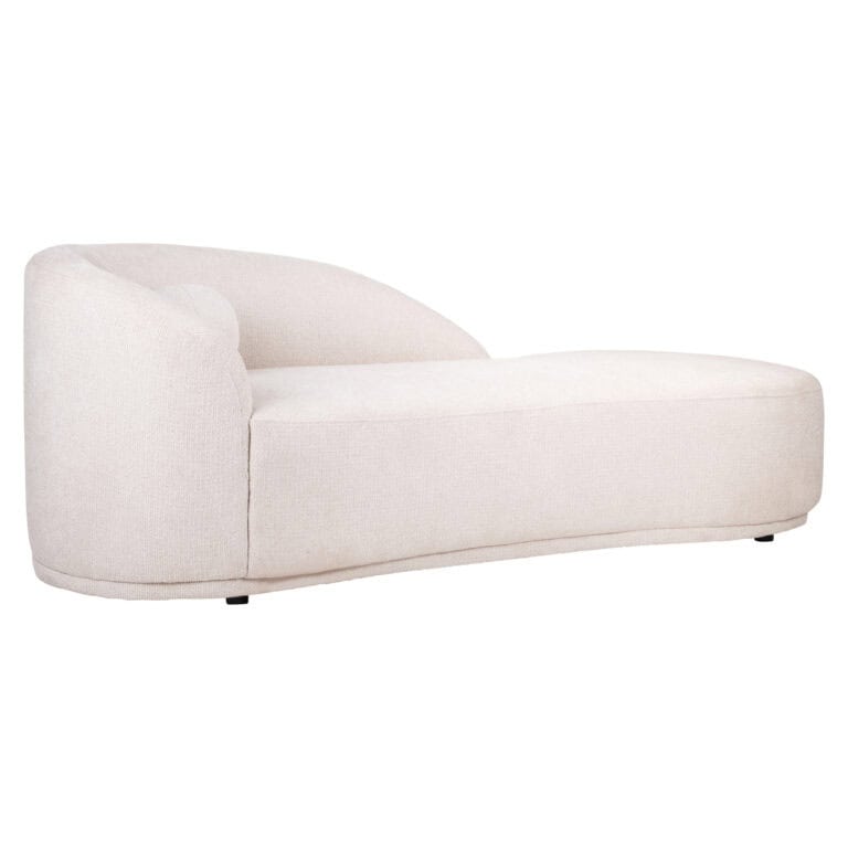 Luxe crème chaise longue met elegante vorm en comfortabele zitting.