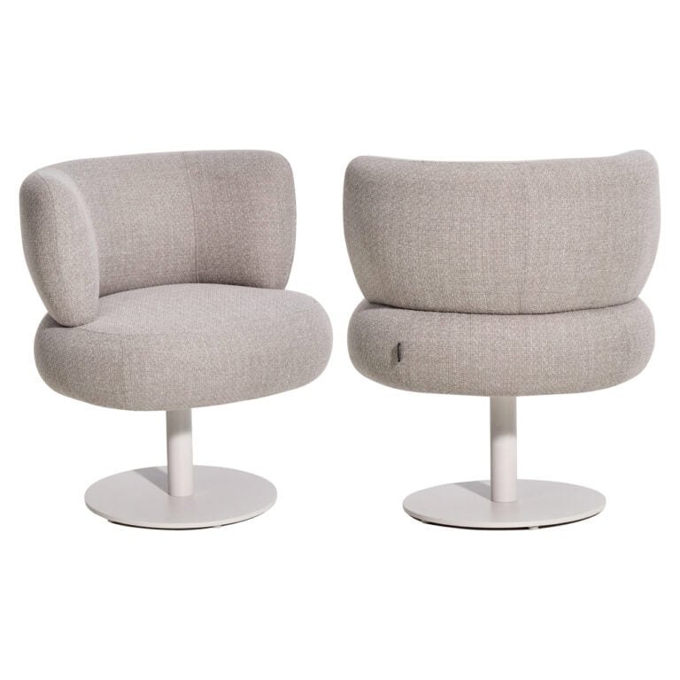 Chaise de salle à manger d'extérieur moderne Mason , avec design pivotant.