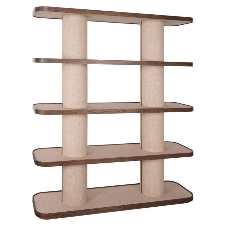 Moderne beige wandkast met meerdere planken en ronde houten poten.