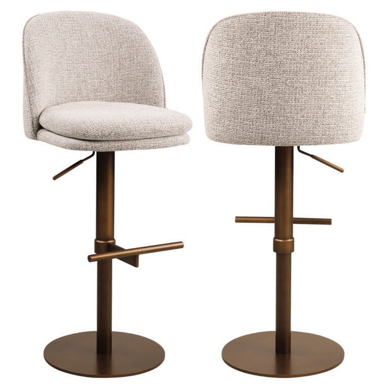 Moderne beige barstoelen Vesper met draaibare zitting en houten voetstuk.