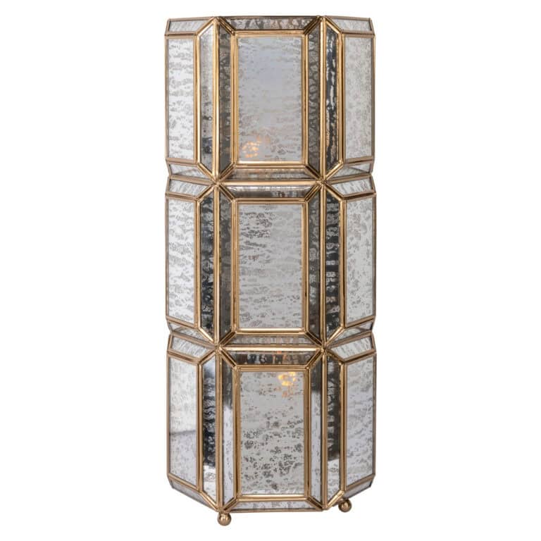 Brass tafellamp met spiegelende glazen panelen en gouden frame.