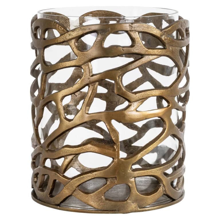 Brass antiek windlicht met opengewerkte structuur voor sfeervol licht.