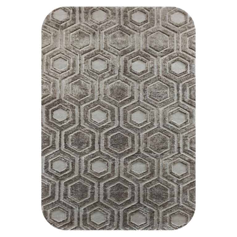 Braunes geometrisches „ Teppich “ mit Sechseckmuster von Richmond Interiors.