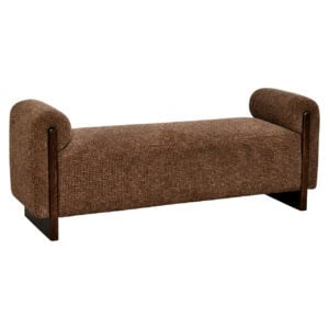 Bank Winslow bruine bank met houten details en rolkussens.