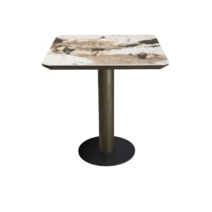 Moderne eettafel met marmeren blad en houten poot.
