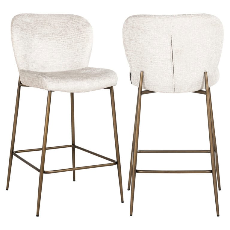 Elegante Darby counterstoel met crème bekleding en goudkleurige poten.