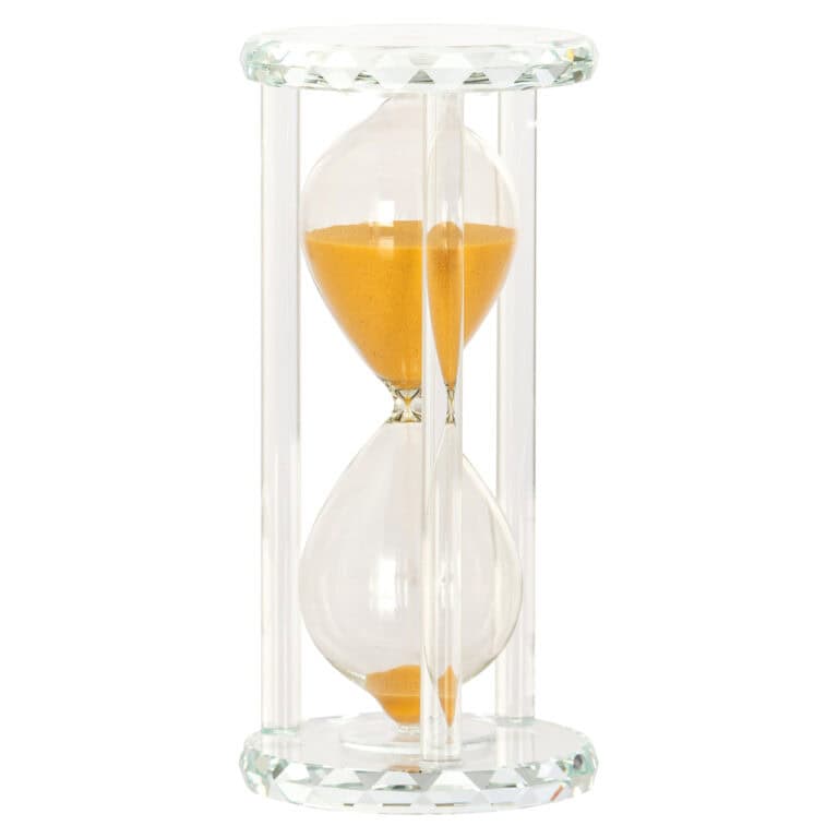 Elegante zandloper met goudkleurig zand voor decoratie.