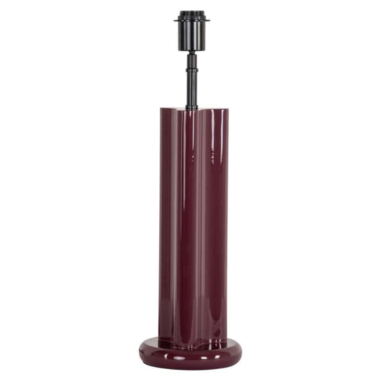 Lampe de table « Alina » en bordeaux avec douille noire, pour un intérieur moderne.