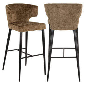 Tabouret de bar moderne avec revêtement en velours marron et pieds noirs.