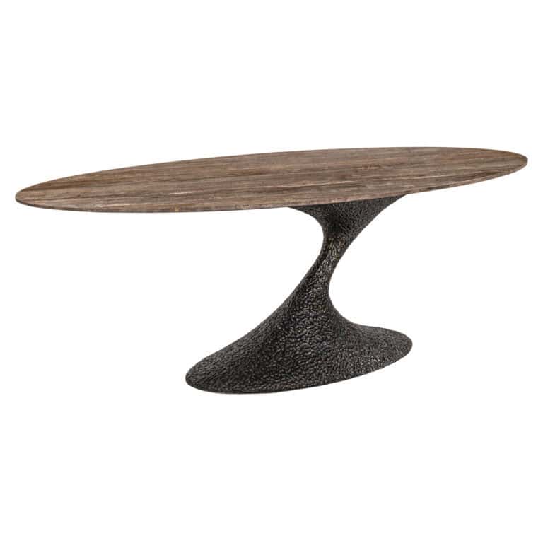 Table à dîner Russo ovale, couleur frêne brun, avec un piètement sculptural unique.