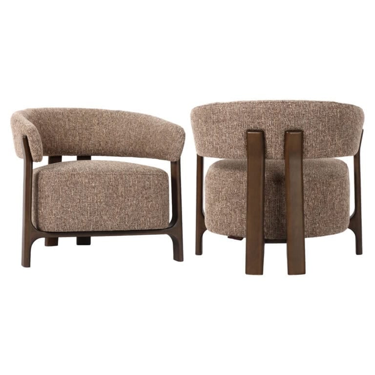 Fauteuil « Chaise » de Dalara en tweed marron avec structure en bois.